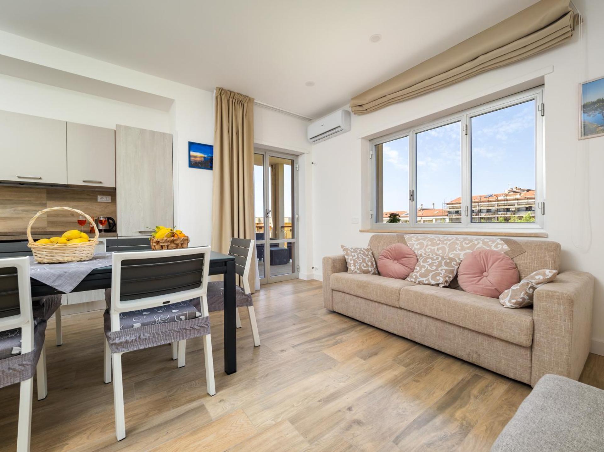 Nonno Angelo - 4 Bedrooms With Free Parking & Seaview Balcony Сорренто Екстер'єр фото