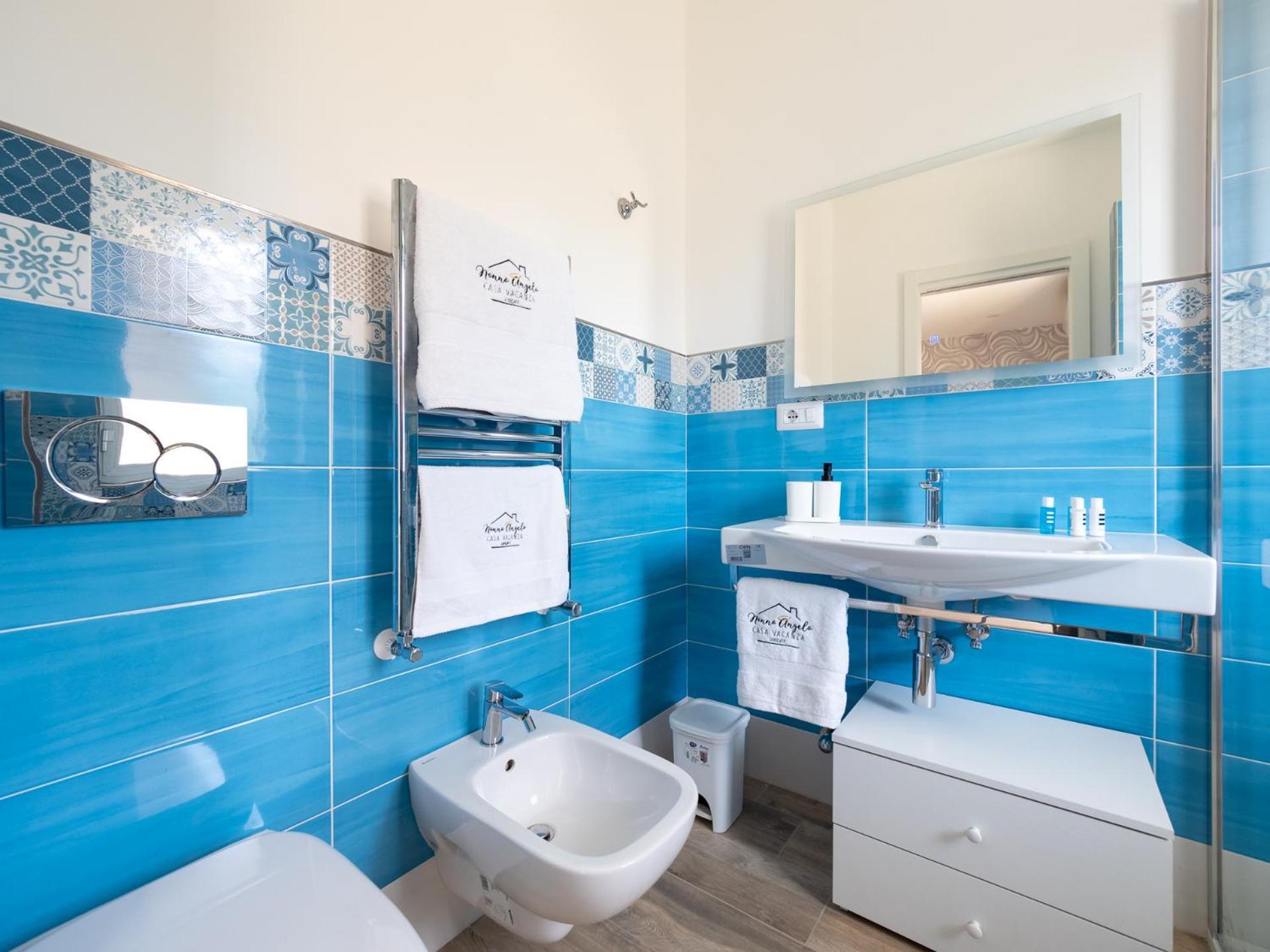 Nonno Angelo - 4 Bedrooms With Free Parking & Seaview Balcony Сорренто Екстер'єр фото
